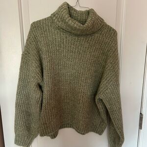 Old Navy Olive Knit Pullover turtleneck L